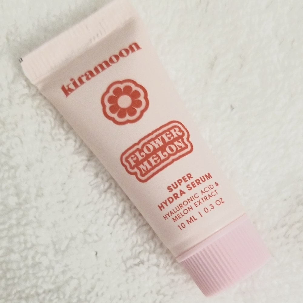 4/25 bundle item. kiramoon Flower Melon Super Hydra Serum